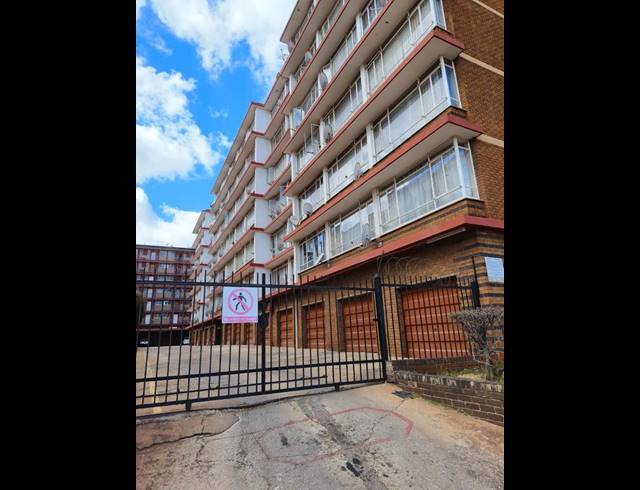 3 BEDROOM APARTMENT FOR SALE IN MUCKLENEUK